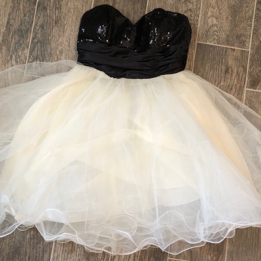 Black and white sparkly mini dress